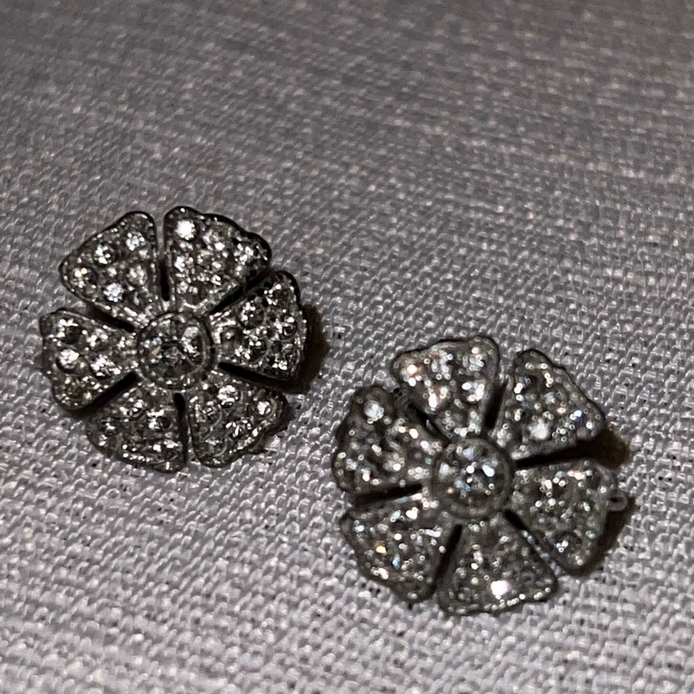 Art Deco  Silver Flower Stud Earrings with loop